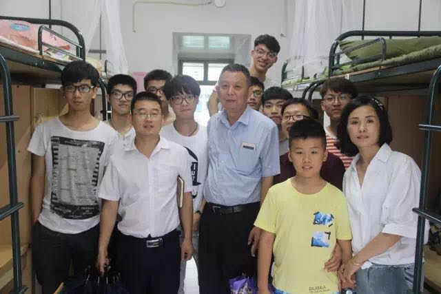 1474250184934070702.jpg 72126762195085409.jpg